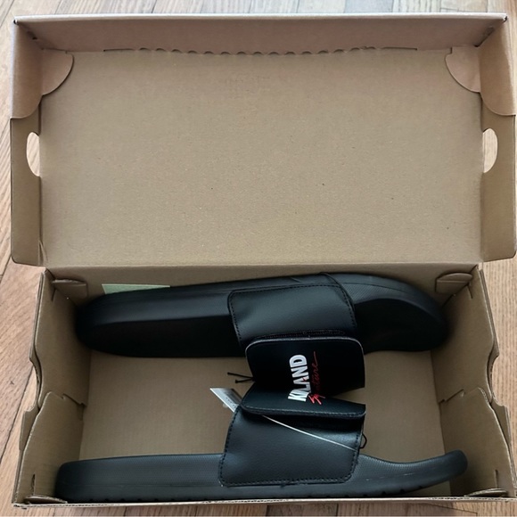 Kirkland Signature Logo Slide Sandal - MEN size 8 - Picture 3 of 8